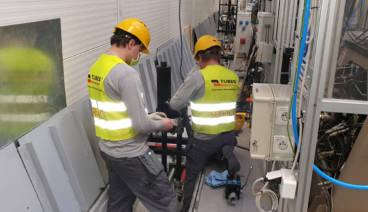 service of machines and equipment high pressure hydraulics