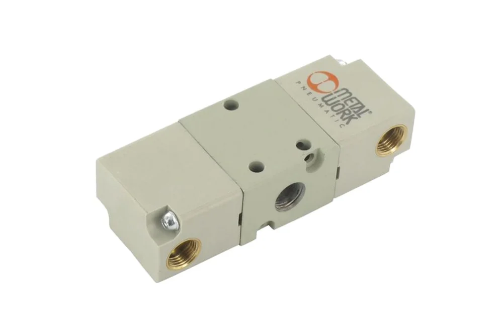 Pneumatically operated pneumatic diverter valve, bistable, 3/2, series 70